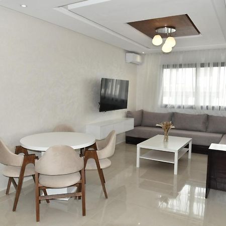 Lovely Apartment With Pool & Gym Кенитра Экстерьер фото